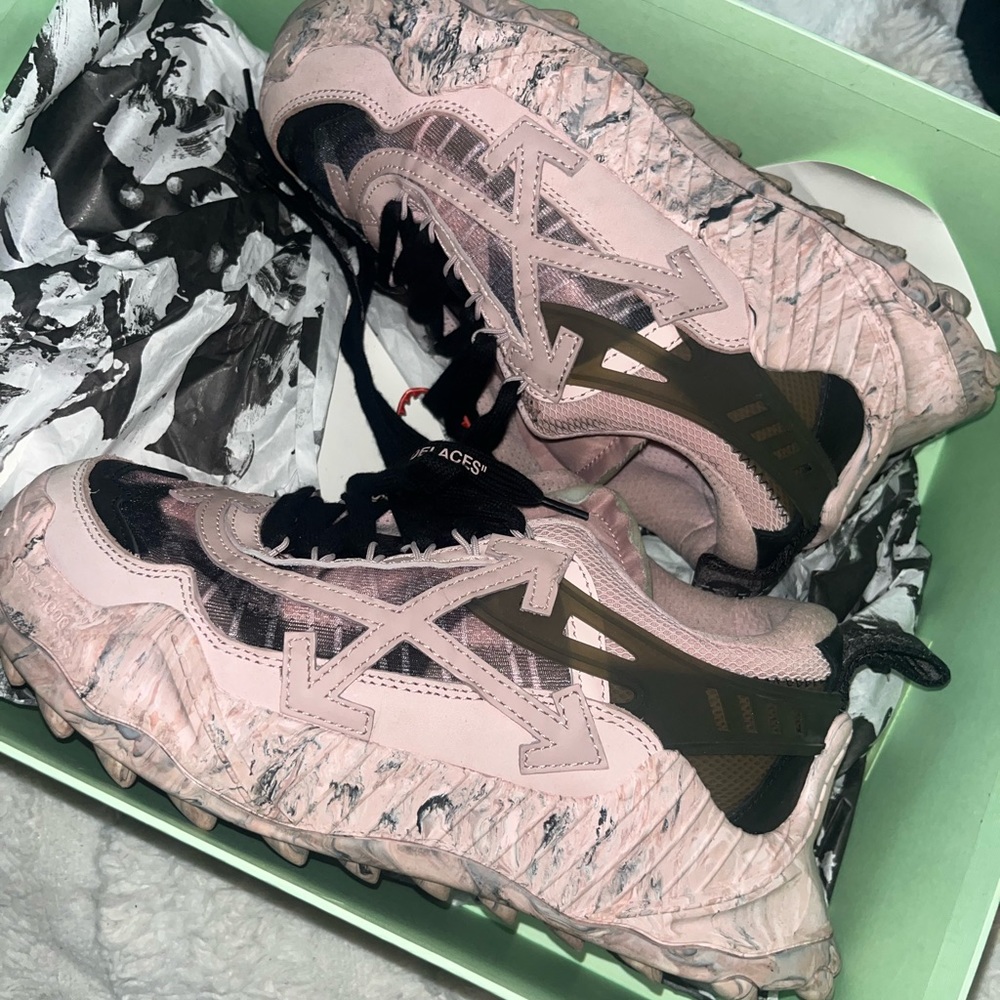 Off White Sneaker